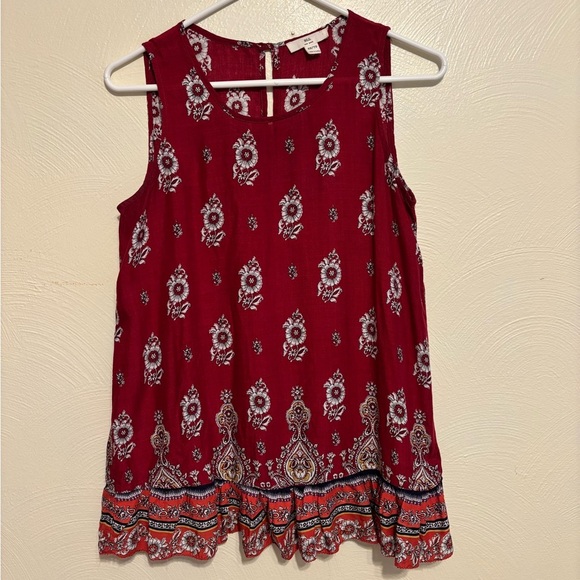 Red and White Boxy Sleeveless Tank Top - Picture 1 of 8